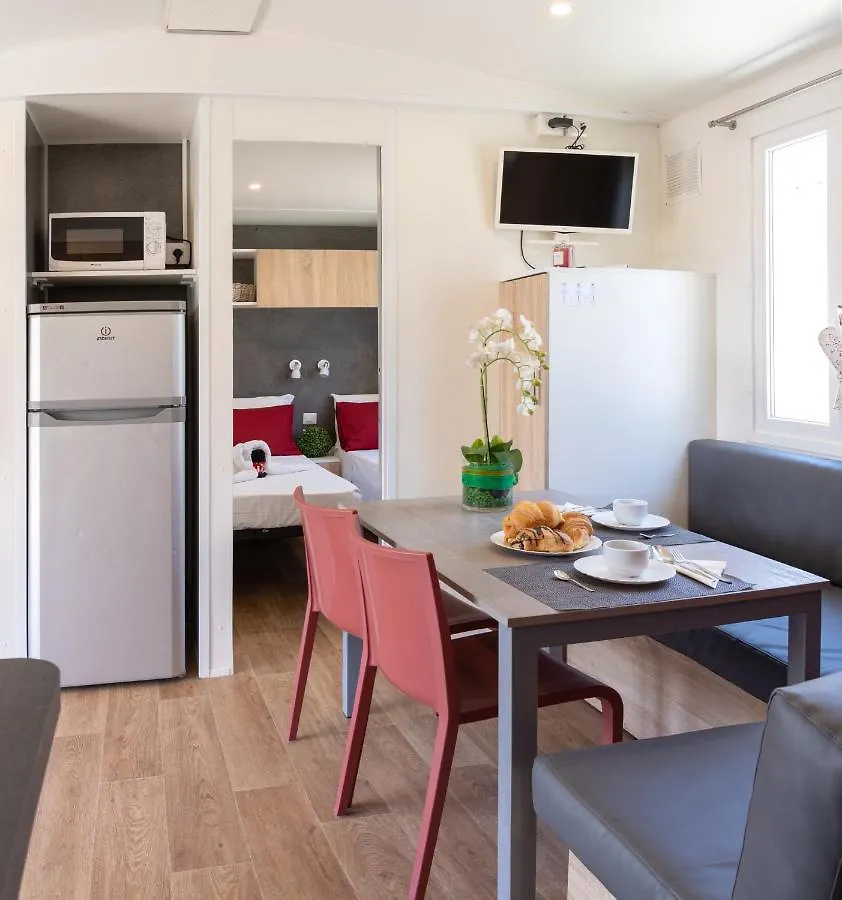 Camping Atlanta & Mediterraneo Family Village Sottomarina 3*,  Italien